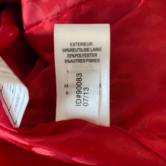 Express Red Coat - Picture 9 of 9